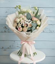 Букет цветов из:  Розы и Лизиантусы в Вознесенской Республики Ингушетия