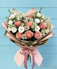 Букет цветов из:  Розы, Альстромерии и Лизиантусы в Вознесенской Республики Ингушетия