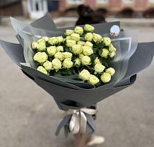 Букет Белые кустовые розы Солинеро в Вознесенской Республики Ингушетия