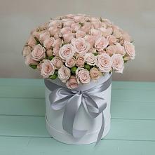 Цветочная композиция из Розы в шляпной коробке в Вознесенской Республики Ингушетия