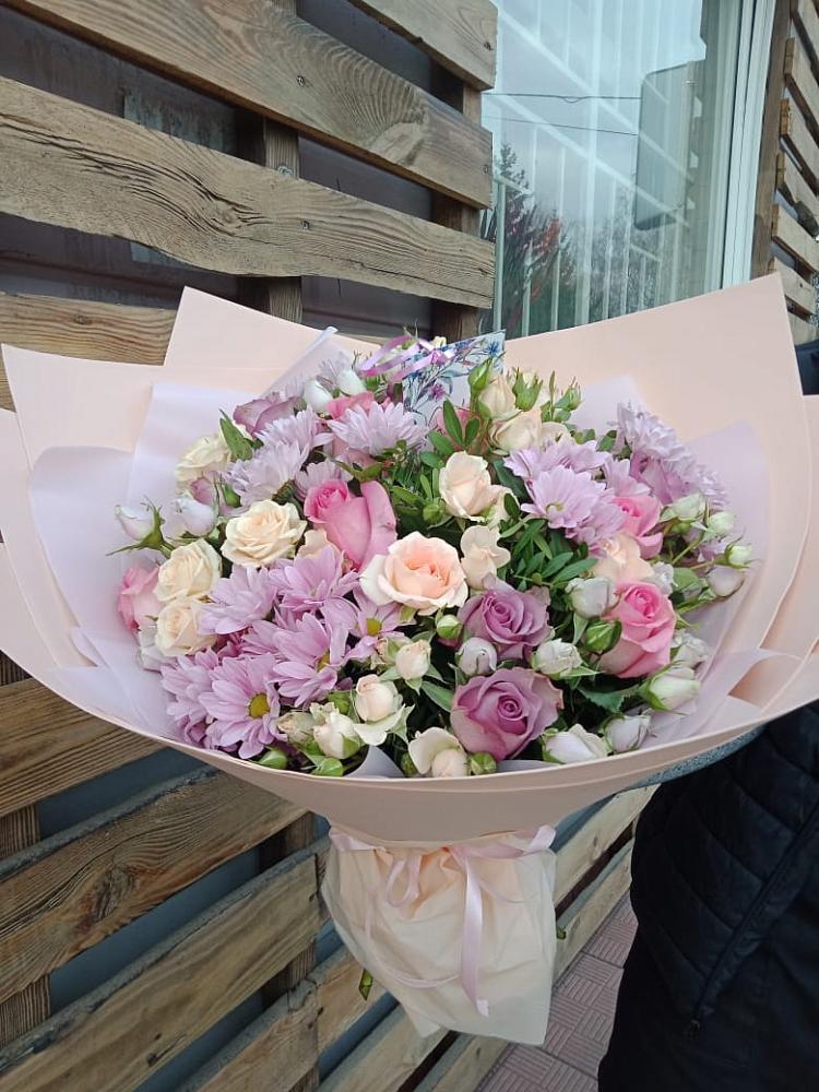 Букет цветов из: Розы и Хризантемы в Вознесенской Республики Ингушетия