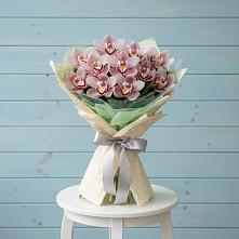 Букет цветов из:  Орхидеи и Розы в Вознесенской Республики Ингушетия