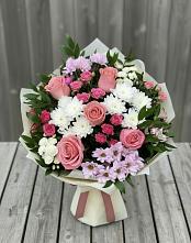 Букет цветов из:  Альстромерии, Гвоздики, Розы и Хризантемы в Вознесенской Республики Ингушетия