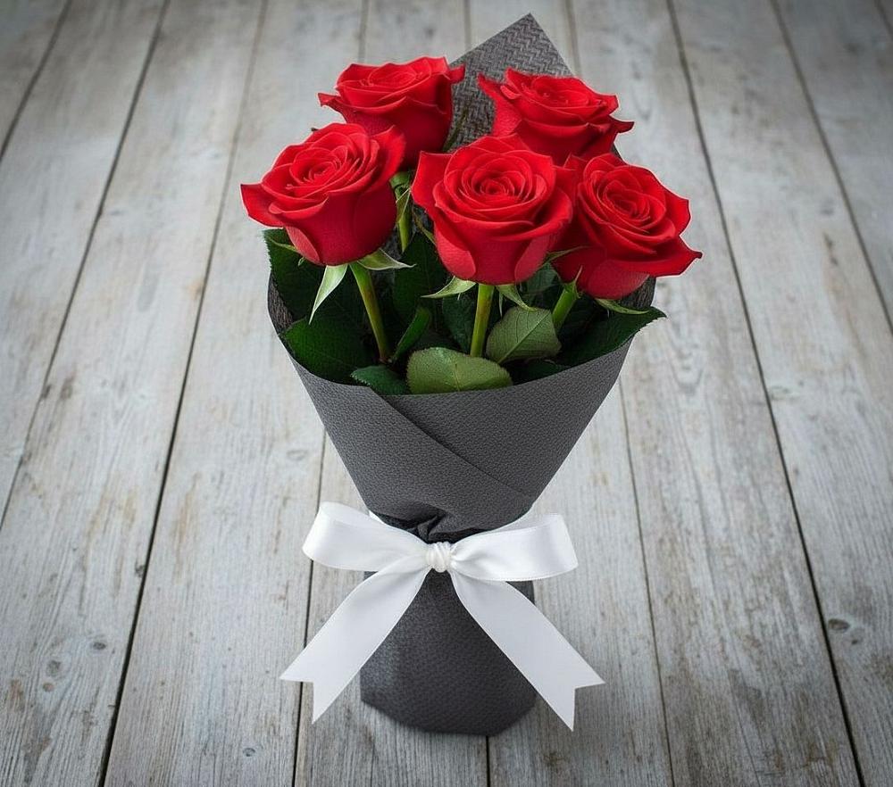 Букет 5 Красных роз Эдлесс Лав в Вознесенской Республики Ингушетия