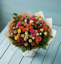 Букет Микс из разноцветных кустовых роз в Вознесенской Республики Ингушетия