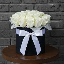 Цветочная композиция из Розы в шляпной коробке в Вознесенской Республики Ингушетия